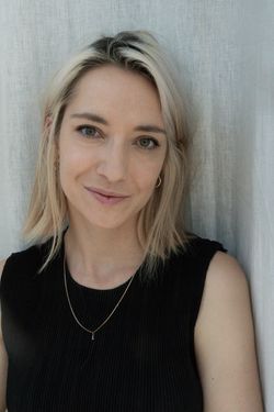 helena schmidt bio