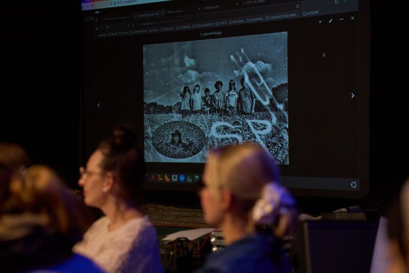 File:Presentation of Cobbled Paths (1).jpg